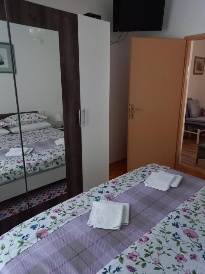 Appartement Oaza à Ražanac Extérieur photo