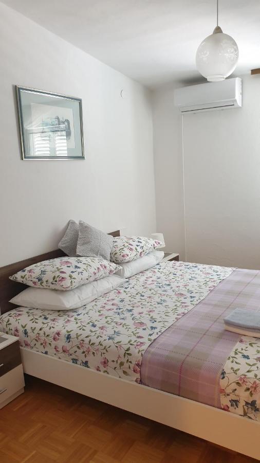 Appartement Oaza à Ražanac Extérieur photo