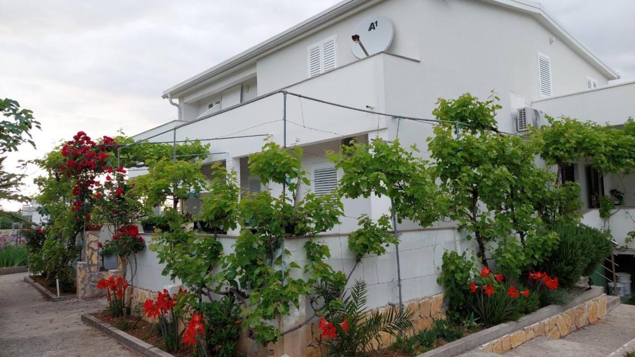Appartement Oaza à Ražanac Extérieur photo
